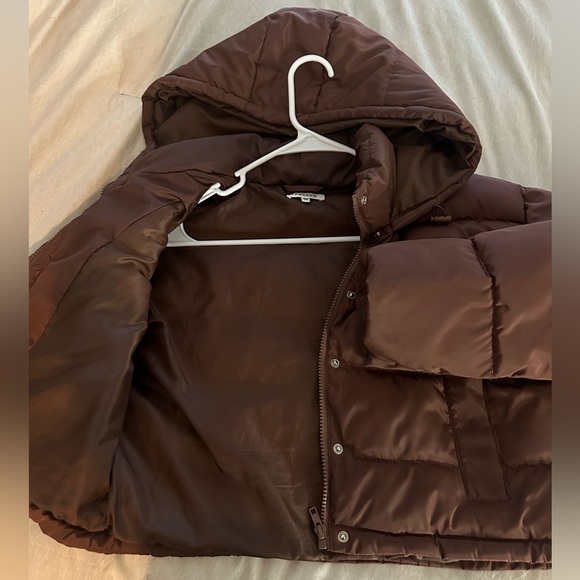 PACSUN BEOWN CROPPED PUFFER - Picture 2 of 3